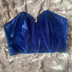 Blue strapless velvet crop top